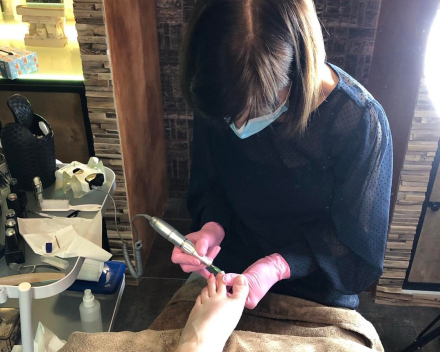 Gelaatsverzorgingen + beauty behandelingen