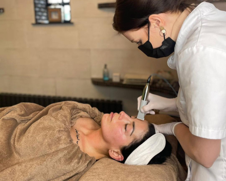 Gelaatsverzorgingen - beauty behandelingen - skinperfector - dermabrasie